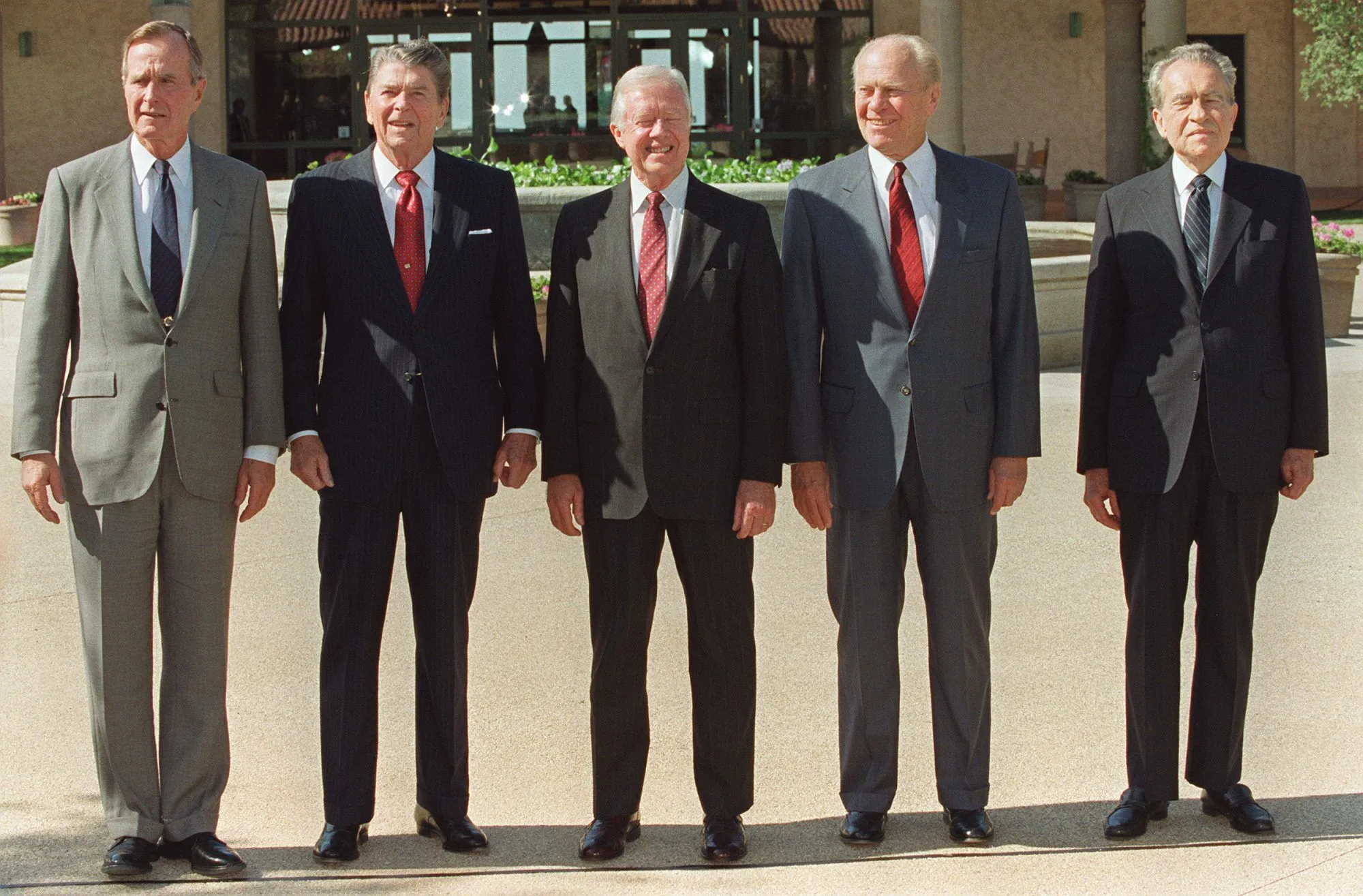 Джордж Буш-старший, Рональд Рейган, Джимми Картер, Джеральд Форд и Ричард Никсон
